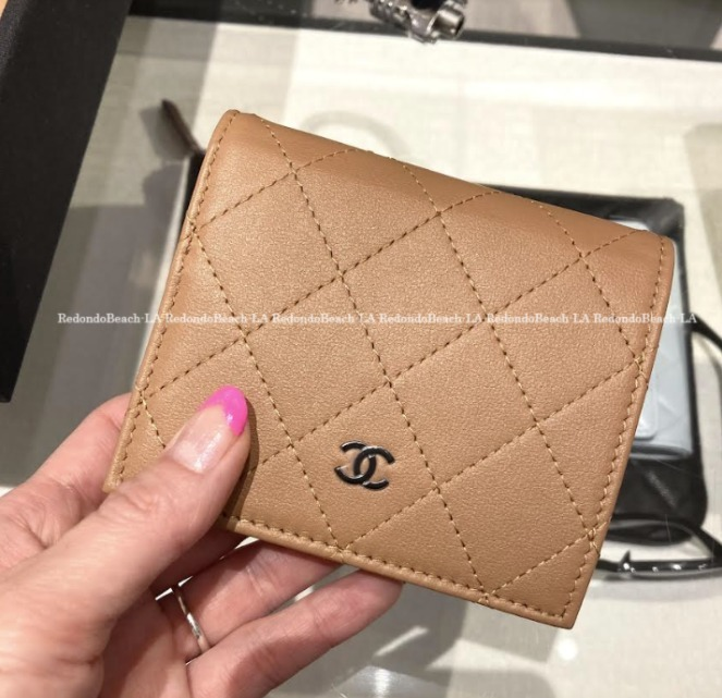 【マット風の大人デザイン】CHANEL★二つ折り畳み財布